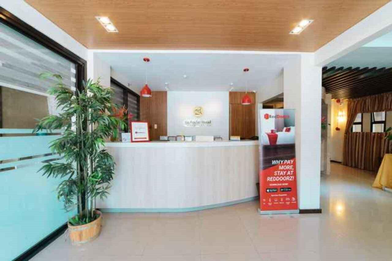 La Anclar Hotel Davao Экстерьер фото