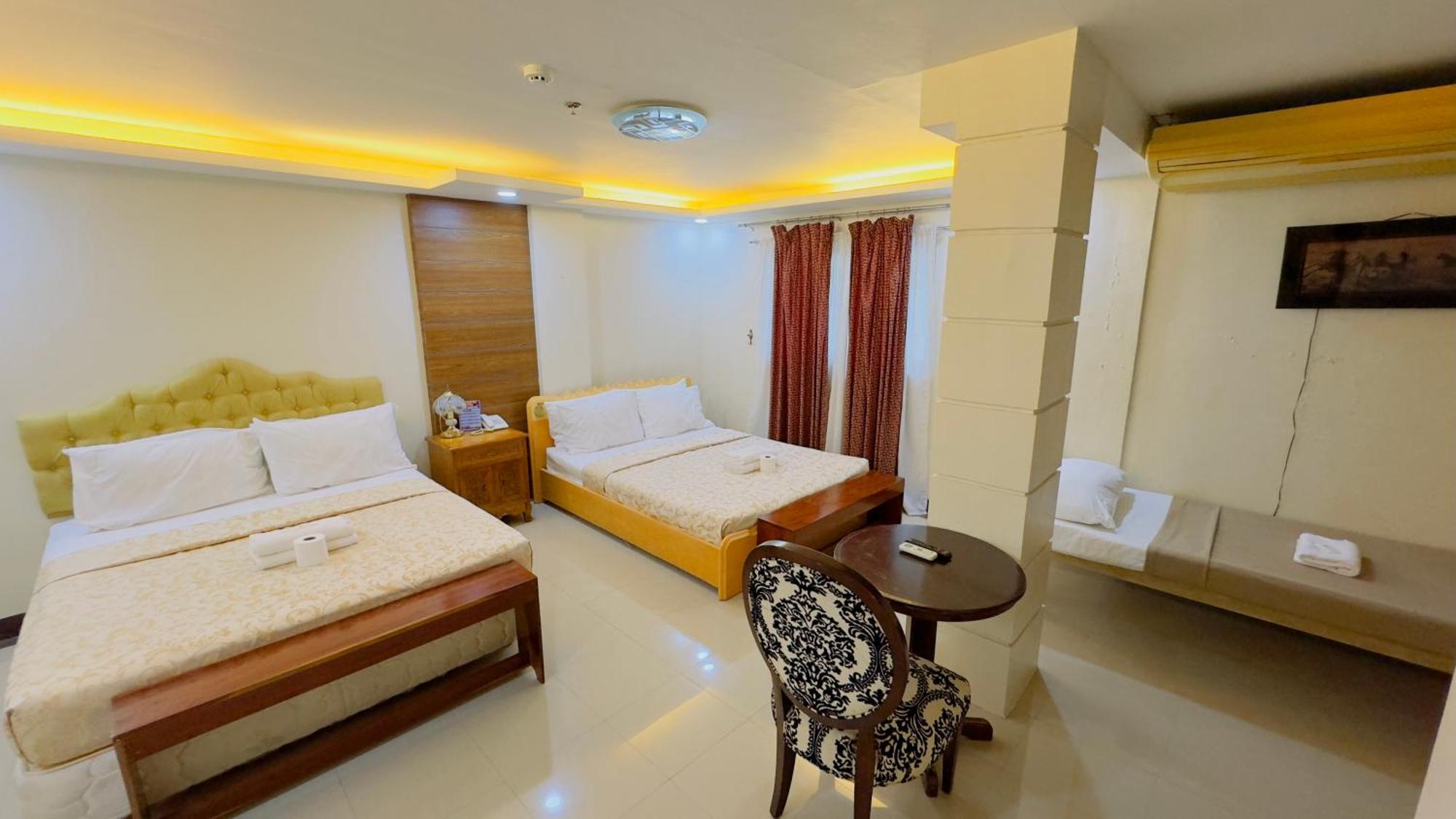 La Anclar Hotel Davao Экстерьер фото