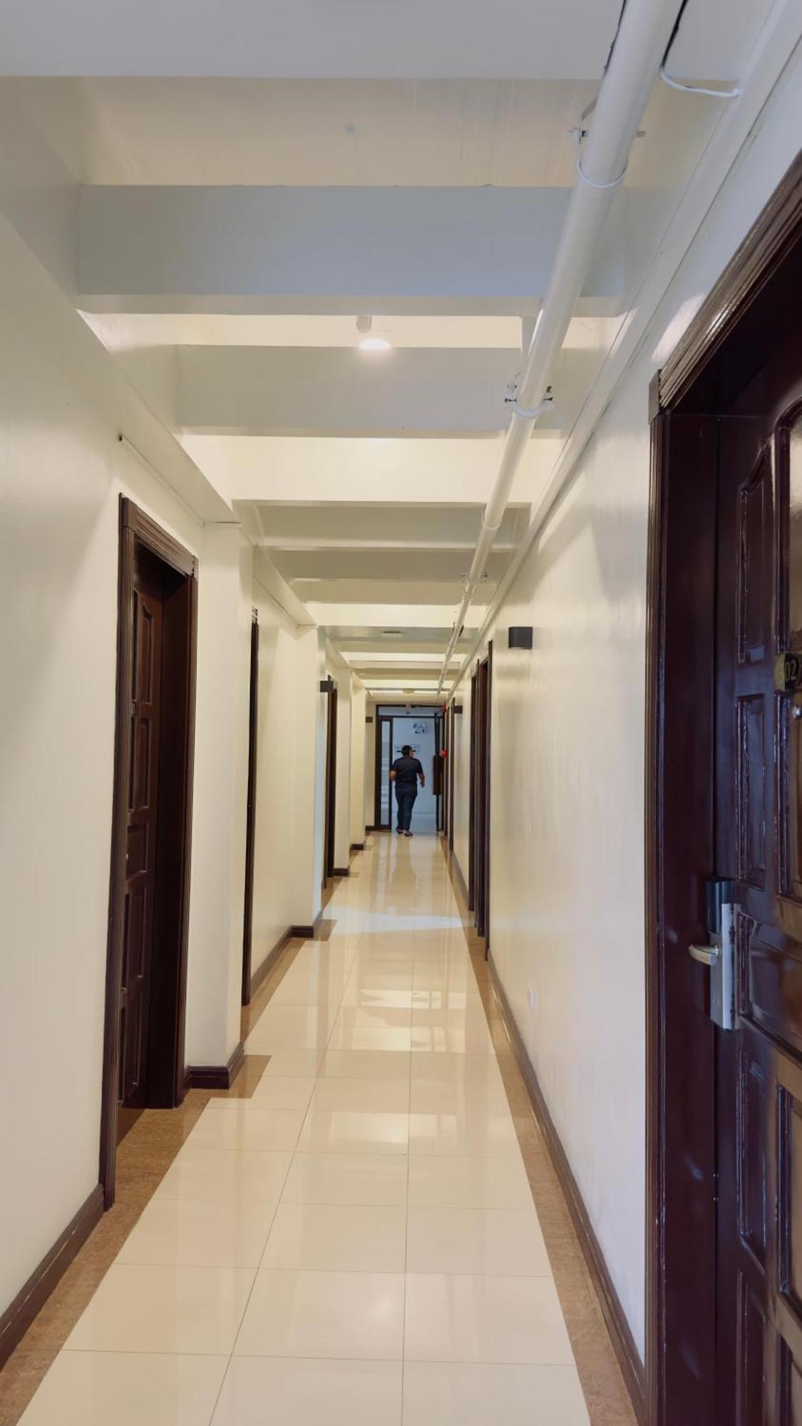 La Anclar Hotel Davao Экстерьер фото