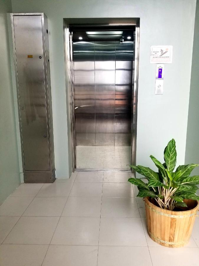 La Anclar Hotel Davao Экстерьер фото
